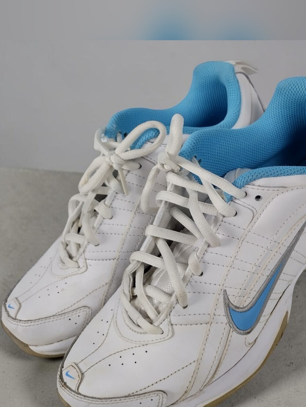 Nike Womens Size 8.5 T Lite VIII 386508-141 White Running Shoes Sneakers Workout
